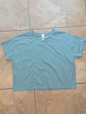 Lululemon Women’s Cates Relaxed Crop Tee in Sage